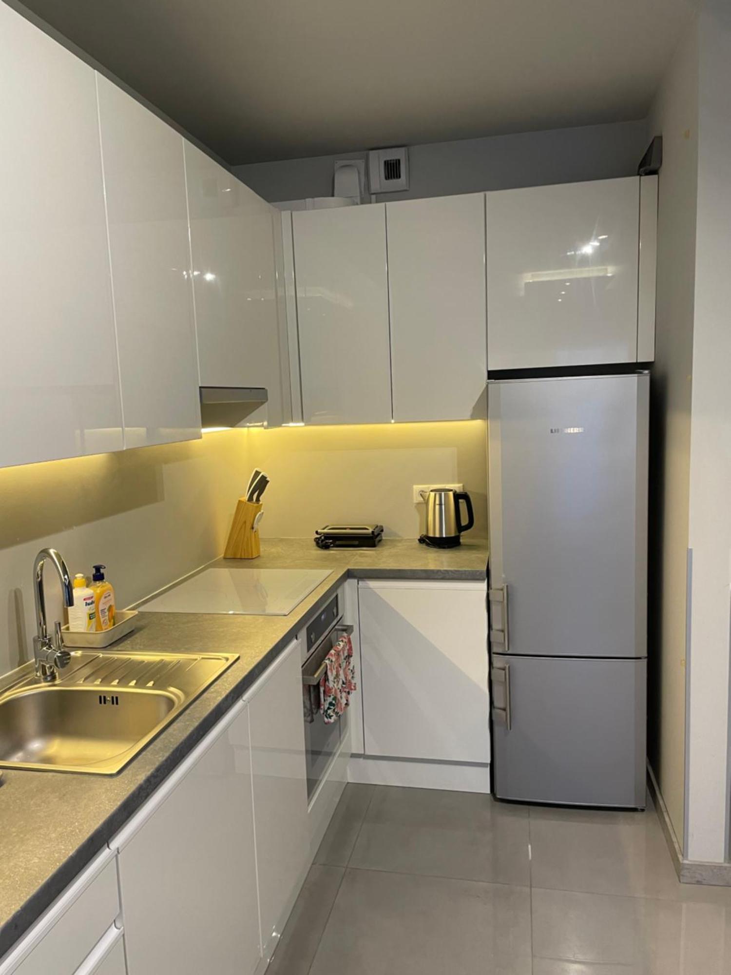 Wenecjanska Comfort Apartment, Free Parking, Self Check-In 24H Poznan Exterior photo